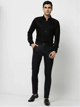 Casual Elegance: Despite its casual appearance, the dress shirt maintains an air of elegance, allowing you to dress it up or down for various occasions.